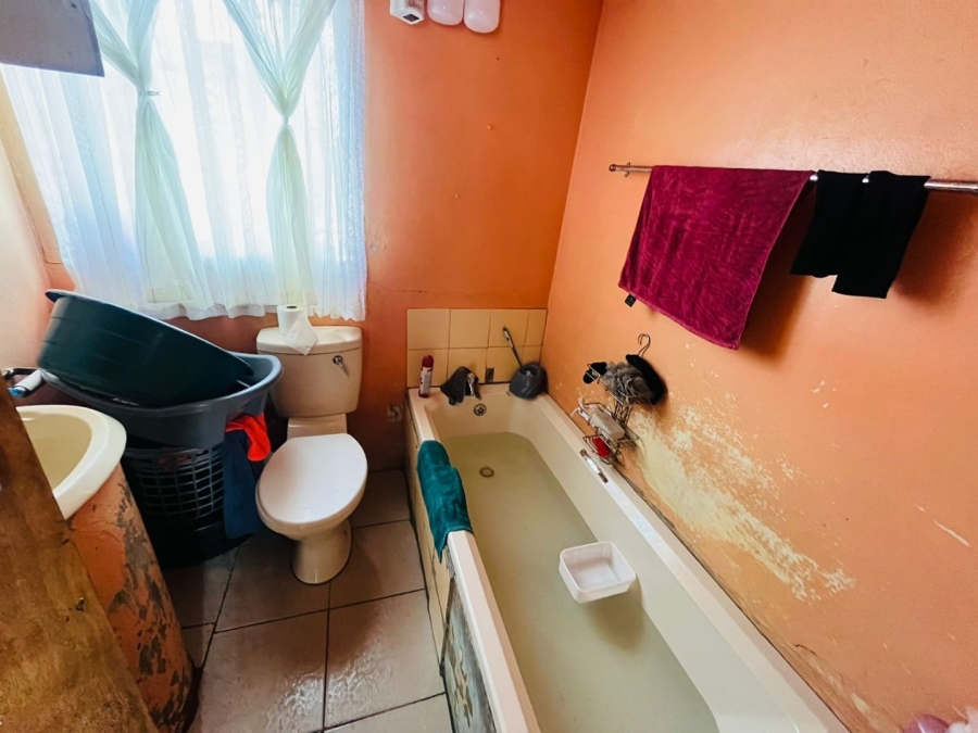 2 Bedroom Property for Sale in Heidedal Free State